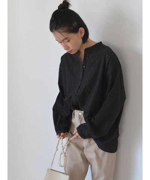 AMERICAN HOLIC（アメリカンホリック）の「レース刺繍バンドカラーシャツ（シャツ/ブラウス・レディース・ブラック/オフホワイト・M/L）」の6枚目の写真