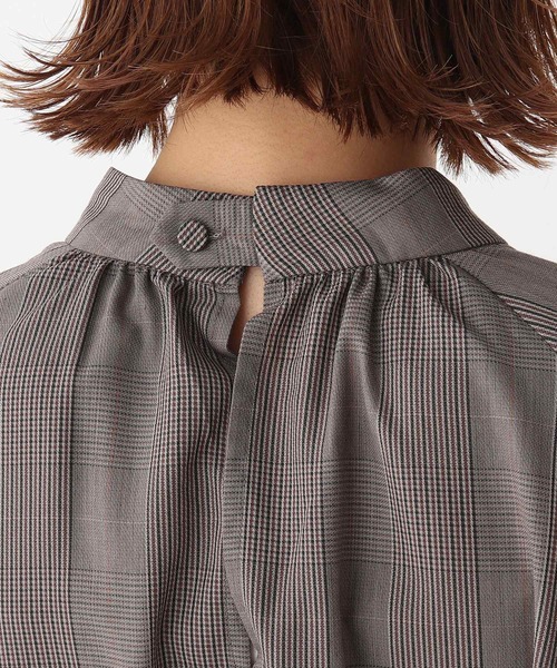 AG by aquagirl(エージーバイアクアガール)の「◆オーバーチェックスタンドネックギャザーワンピース【WEB限定サイズ】(ワンピース・レディース・グレー系1/ブラウン系2・34/36/38/40)」の4枚目の写真