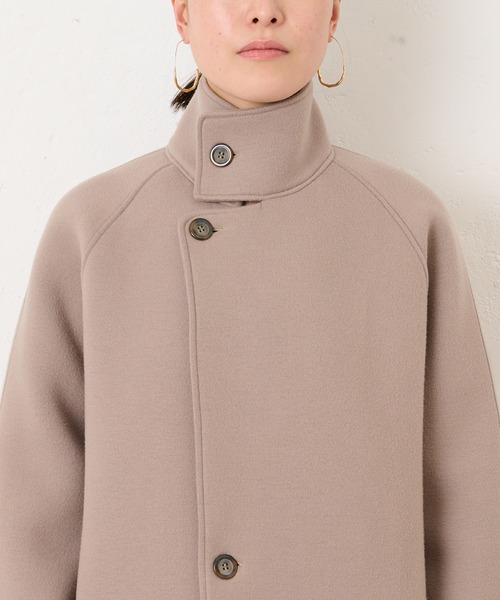 BONbazaar(ボンバザール)の「★OT★《ハンサムな女性に変身》スタンドカラーロングコート(その他アウター・レディース・モカ/ライトグレー・FREE)」の6枚目の写真