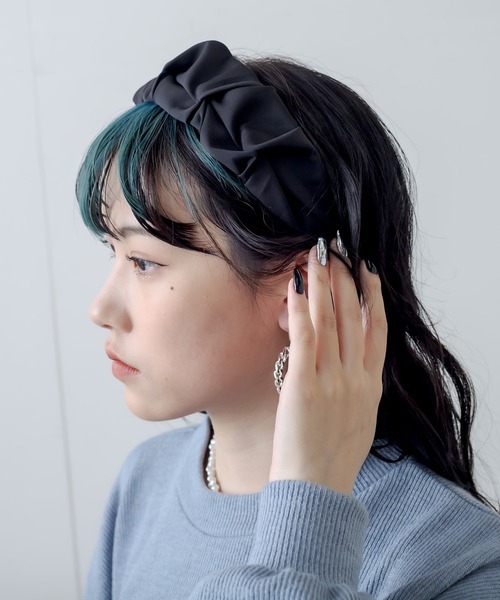 RASVOA(ラスボア)の「ワイドタックカチューシャ(カチューシャ・レディース・ブラック・FREE)」の10枚目の写真