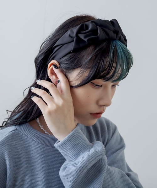 RASVOA(ラスボア)の「ワイドタックカチューシャ(カチューシャ・レディース・ブラック・FREE)」の11枚目の写真