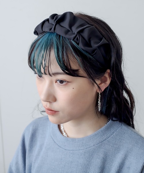 RASVOA(ラスボア)の「ワイドタックカチューシャ(カチューシャ・レディース・ブラック・FREE)」の16枚目の写真