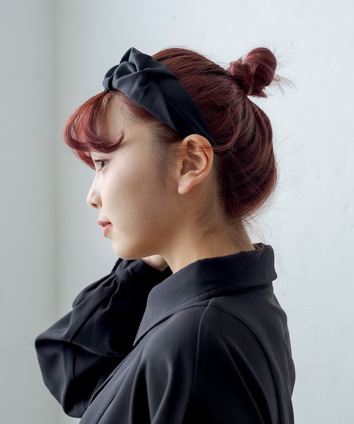 RASVOA(ラスボア)の「ワイドタックカチューシャ(カチューシャ・レディース・ブラック・FREE)」の5枚目の写真