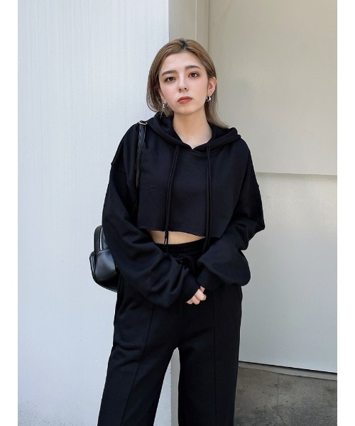 ENVYM（アンビー）の「ベリーショートフーディー（Tシャツ/カットソー・レディース・ホワイト/ブラック/Moca・FREE）」の2枚目の写真