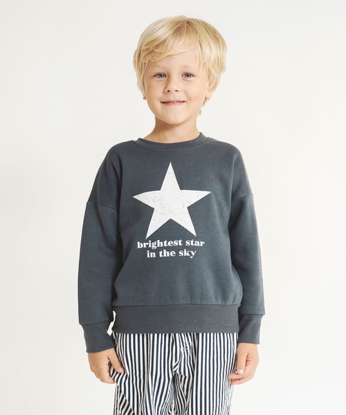 BRANSHES（ブランシェス）の「【あったか】グラフィック裏起毛トレーナー（スウェット・キッズ・キャメル/グレー/アイボリー/ベージュ/ブルー/チャコールグレー/パープル/ブラック/グリーン/レッド・110/150/130/120/140/100）」の3枚目の写真