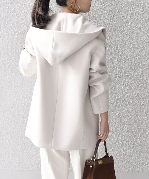 SHIPS（シップス）の「フードミディコート（その他アウター・レディース・オフホワイト/グリーン/ブラウン・36/38）」の22枚目の写真