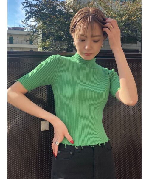 EMODA（エモダ）の「クラッシュショートリブニット（ニット/セーター・レディース・ホワイト/ブラック/グリーン/ブルー/その他/オレンジ/ライム・FREE）」の17枚目の写真