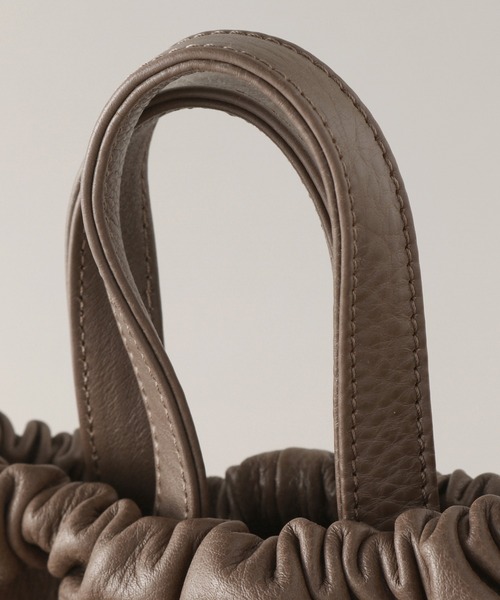 SEEKER（シーカー）の「【SEEKER / シーカー】 別注 キンチャクショルダーバッグ（ショルダーバッグ・メンズ・ブラック/ベージュ・FREE）」の13枚目の写真