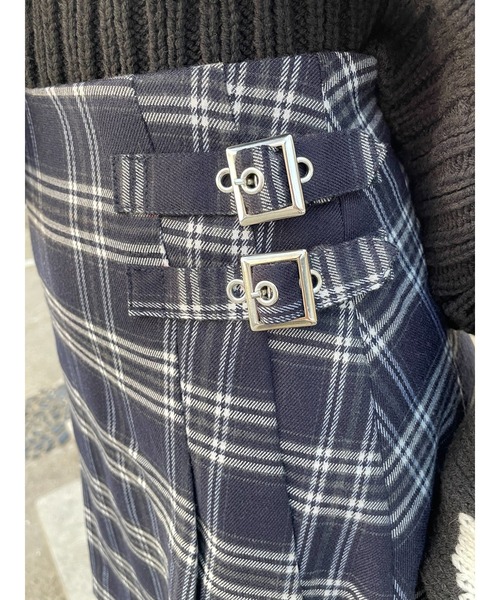 EGOIST(エゴイスト)の「ベルトデザインプリーツスカートII(スカート・レディース・マルチ/ブラック・M/S)」の5枚目の写真