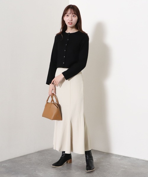 archives(アルシーヴ)の「リブショートカーディガン(カーディガン/ボレロ・レディース・ブラック/パープル/オフホワイト/グリーン/オレンジ/ピンク・MEDIUM)」の21枚目の写真