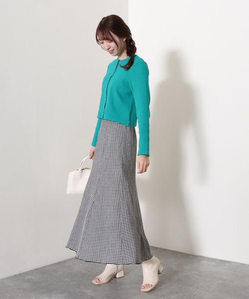 archives(アルシーヴ)の「リブショートカーディガン(カーディガン/ボレロ・レディース・ブラック/パープル/オフホワイト/グリーン/オレンジ/ピンク・MEDIUM)」の13枚目の写真