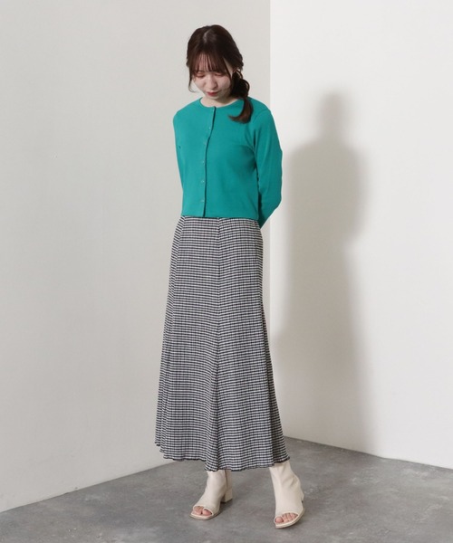 archives(アルシーヴ)の「リブショートカーディガン(カーディガン/ボレロ・レディース・ブラック/パープル/オフホワイト/グリーン/オレンジ/ピンク・MEDIUM)」の14枚目の写真