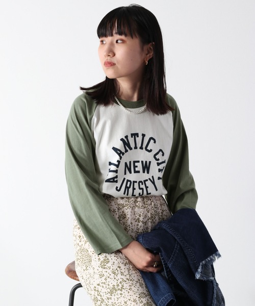 cepo(セポ)の「カレッジロゴ ラグランロンTee(Tシャツ/カットソー・レディース・オフホワイト/チャコール・M)」の2枚目の写真