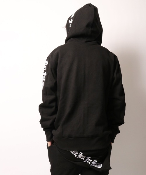 ByTheR（バイザアール）の「BYTHER 韓国ブランド 刺繍ジップアップパーカー（パーカー・メンズ・ブラック・FREE）」の2枚目の写真