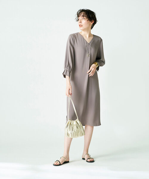 NOLLEY’S Sophi(ノーリーズソフィ)の「◇【WEB限定】ウエストリボン付きワンピース(ワンピース・レディース・ブラック/カーキ/ベビーピンク・38/36)」の4枚目の写真