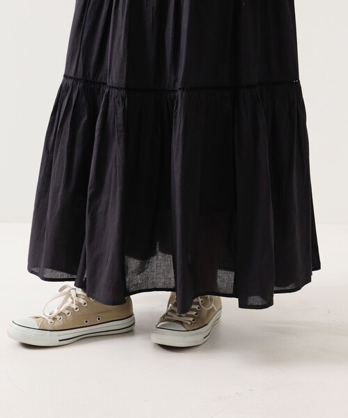 FREAK'S STORE(フリークスストア)の「インドティアードマキシスカート(スカート・レディース・ブラック/オフホワイト/サックスブルー/オレンジ/ブルー/グリーン/ブルーグリーン・フリ-)」の12枚目の写真