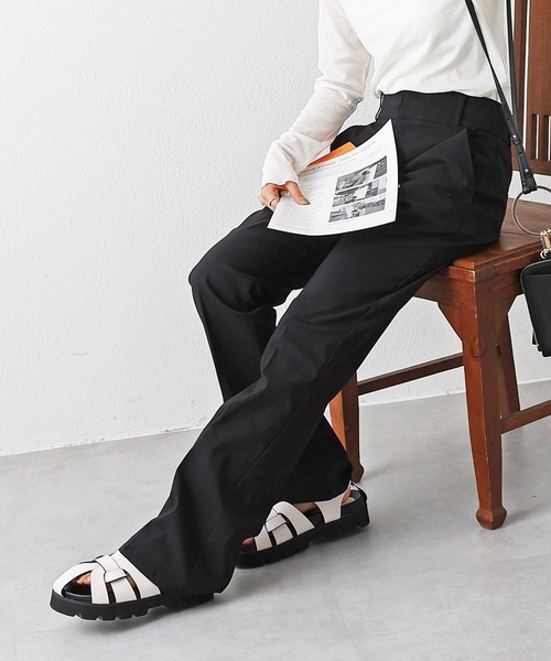 COLONY 2139（コロニートゥーワンスリーナイン）の「ストレッチフレアパンツ（その他パンツ・レディース・ブラック/モカ・MEDIUM/LARGE）」の2枚目の写真