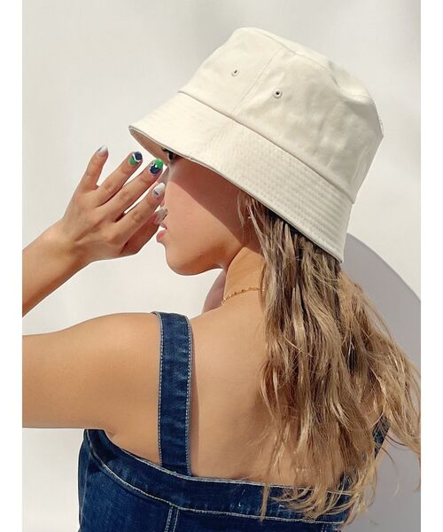 EVRIS（エヴリス）の「バケットハット（ハット・レディース・ホワイト/ブラック・FREE）」の2枚目の写真