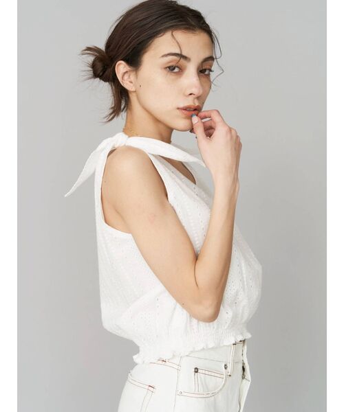 EVRIS（エヴリス）の「コットンレースノースリーブブラウス（シャツ/ブラウス・レディース・ホワイト/ブラック/グリーン・FREE）」の5枚目の写真