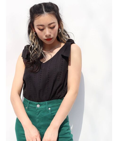 EVRIS（エヴリス）の「コットンレースノースリーブブラウス（シャツ/ブラウス・レディース・ホワイト/ブラック/グリーン・FREE）」の10枚目の写真