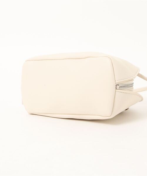 ehka sopo（エヘカソポ）の「ハーフムーンショルダーバッグ（ショルダーバッグ・レディース・ブラック/ピンク/グリーン/オフホワイト・ﾌﾘ-）」の6枚目の写真