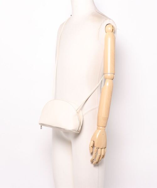 ehka sopo（エヘカソポ）の「ハーフムーンショルダーバッグ（ショルダーバッグ・レディース・ブラック/ピンク/グリーン/オフホワイト・ﾌﾘ-）」の8枚目の写真