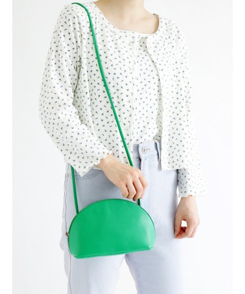 ehka sopo（エヘカソポ）の「ハーフムーンショルダーバッグ（ショルダーバッグ・レディース・ブラック/ピンク/グリーン/オフホワイト・ﾌﾘ-）」の4枚目の写真