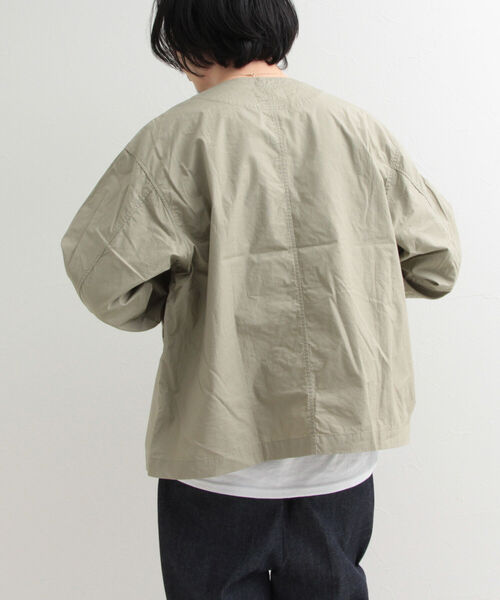 GLOSTER（グロスター）の「【GLOSTER/グロスター】タイプライターノーカラーシャツジャケット（シャツ/ブラウス・メンズ・ネイビー/オフホワイト/カーキ・MEDIUM/LARGE）」の21枚目の写真