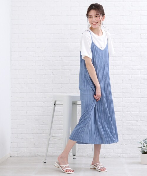 SHOO・LA・RUE（シューラルー）の「◆ロゴTシャツ（Tシャツ/カットソー・レディース・ブラック/ホワイト系・01/02/03）」の13枚目の写真