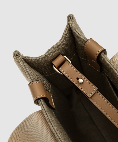 【Chloe】スモール マルチ ロゴ ストラップ トートバッグ Chloe（クロエ）の「WOODY / リサイクルフェルト&シャイニー