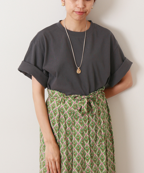 IENA LA BOUCLE(イエナラブークル)の「IENA LA BOUCLE ツイストコットン ラウンドヘムTシャツ(Tシャツ/カットソー・レディース・ブラック系その他/ピンク系その他/バーガンディー・FREE)」の1枚目の写真