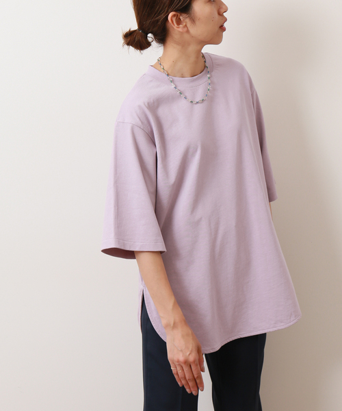 IENA LA BOUCLE(イエナラブークル)の「IENA LA BOUCLE ツイストコットン ラウンドヘムTシャツ(Tシャツ/カットソー・レディース・ブラック系その他/ピンク系その他/バーガンディー・FREE)」の2枚目の写真