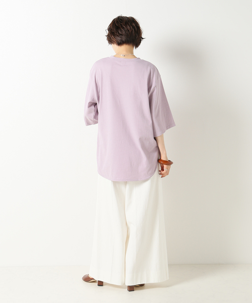 IENA LA BOUCLE(イエナラブークル)の「IENA LA BOUCLE ツイストコットン ラウンドヘムTシャツ(Tシャツ/カットソー・レディース・ブラック系その他/ピンク系その他/バーガンディー・FREE)」の9枚目の写真