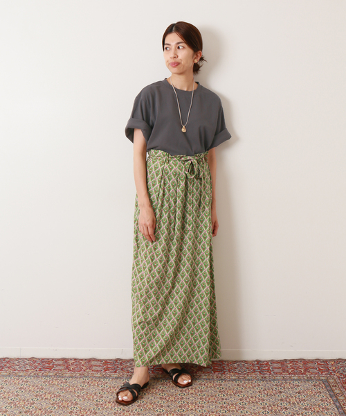 IENA LA BOUCLE(イエナラブークル)の「IENA LA BOUCLE ツイストコットン ラウンドヘムTシャツ(Tシャツ/カットソー・レディース・ブラック系その他/ピンク系その他/バーガンディー・FREE)」の17枚目の写真
