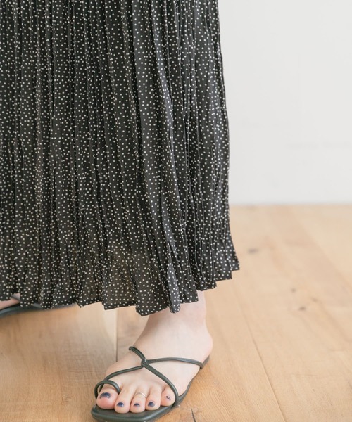 ITEMS URBANRESEARCH（アイテムズ アーバンリサーチ）の「ドットクリンクルプリーツスカート（スカート・レディース・ブラック/ホワイト・FREE）」の15枚目の写真