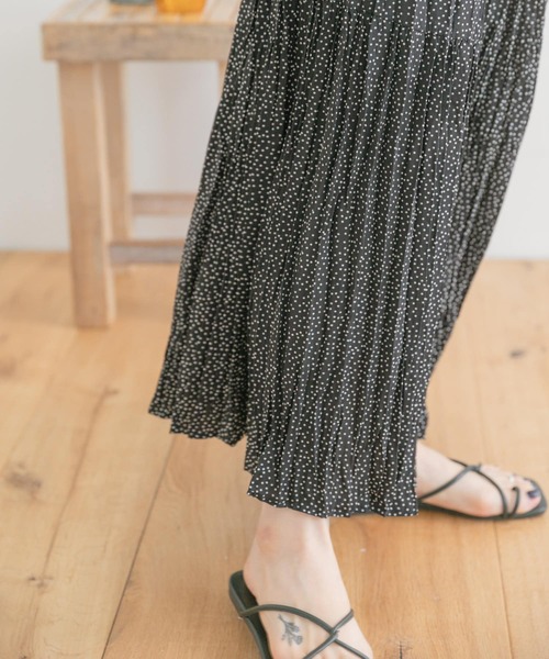 ITEMS URBANRESEARCH（アイテムズ アーバンリサーチ）の「ドットクリンクルプリーツスカート（スカート・レディース・ブラック/ホワイト・FREE）」の12枚目の写真