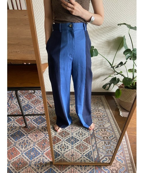 BLACK BY MOUSSY(ブラックバイマウジー)の「Bi color pants(バイカラーパンツ)(その他パンツ・レディース・ブラック/ブルー/ベージュ・2/1)」の4枚目の写真