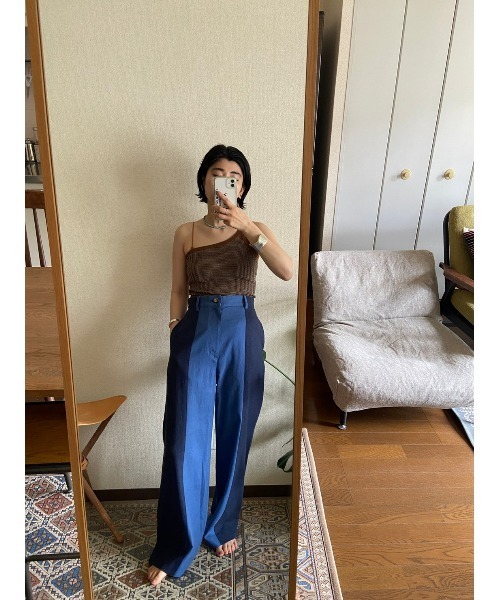 BLACK BY MOUSSY(ブラックバイマウジー)の「Bi color pants(バイカラーパンツ)(その他パンツ・レディース・ブラック/ブルー/ベージュ・2/1)」の5枚目の写真