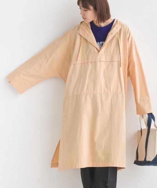 OMNES(オムネス)の「40ブロードフード付きポンチョコート(ポンチョ・レディース・ブラック/ピンク/アイボリー・FREE)」の14枚目の写真