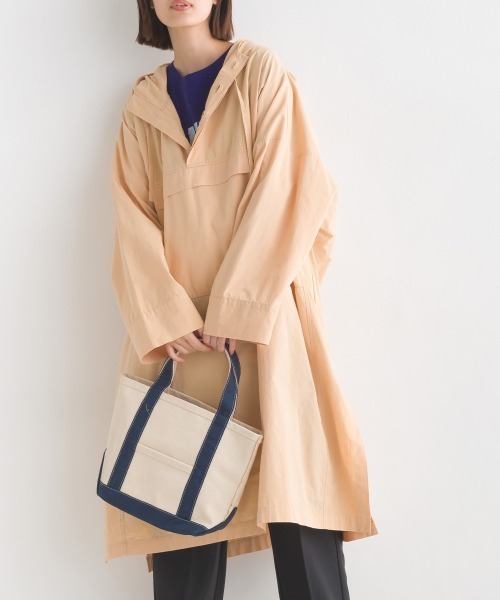 OMNES(オムネス)の「40ブロードフード付きポンチョコート(ポンチョ・レディース・ブラック/ピンク/アイボリー・FREE)」の17枚目の写真