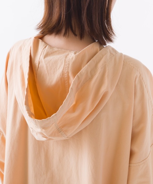 OMNES(オムネス)の「40ブロードフード付きポンチョコート(ポンチョ・レディース・ブラック/ピンク/アイボリー・FREE)」の22枚目の写真