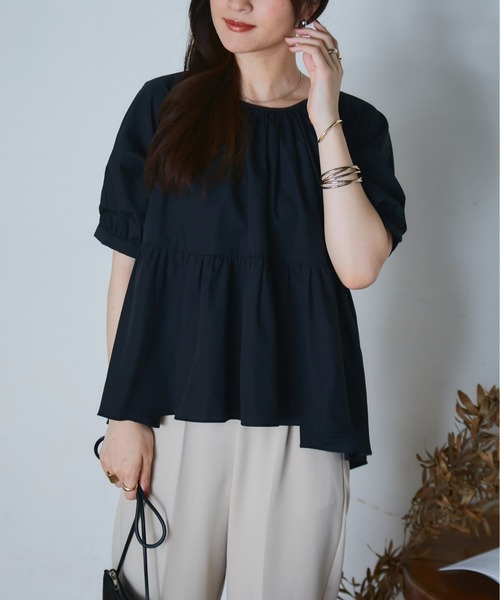 ECRIRE（エクリール）の「【YUKIEコラボ】バックオープンギャザーフレアブラウス（シャツ/ブラウス・レディース・ブラック/オフホワイト/グリーン・S/M）」の20枚目の写真