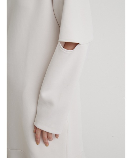 emmi(エミ)の「【emmi atelier】フーディーカットワンピース(ワンピース・レディース・オリーブ/アイボリー/ブラック/ネイビー/ライトベージュ・1/0)」の15枚目の写真