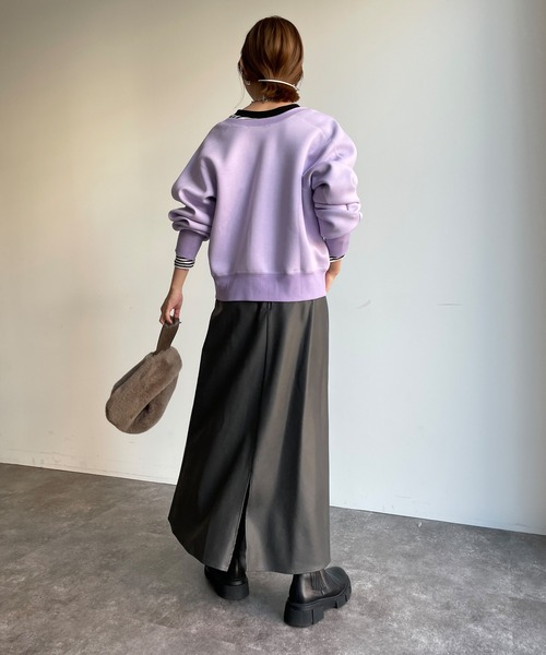 DouDou（ドゥドゥ）の「【WEB限定】フェイクレザーフレアスカート（スカート・レディース・チャコールグレー/モカ・FREE）」の8枚目の写真