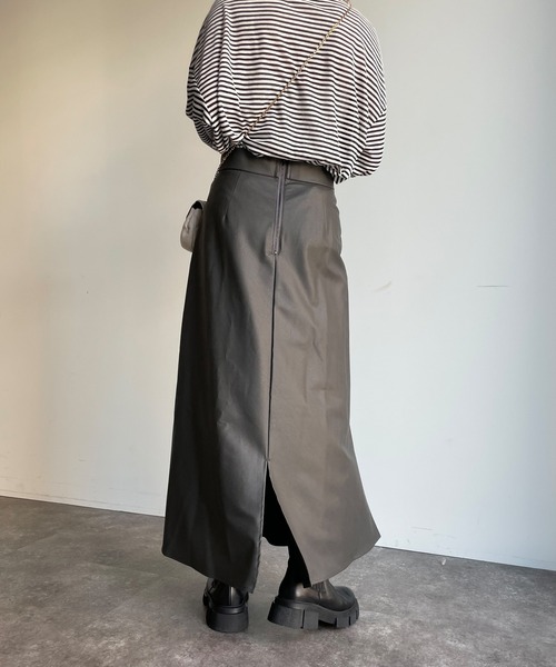 DouDou（ドゥドゥ）の「【WEB限定】フェイクレザーフレアスカート（スカート・レディース・チャコールグレー/モカ・FREE）」の12枚目の写真