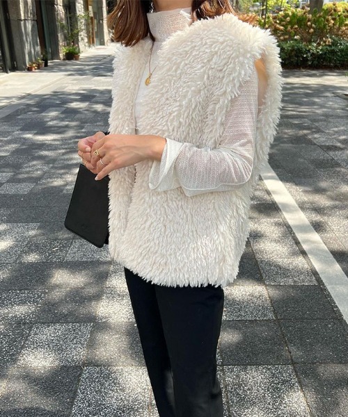 【美品】eimy istoire ファー ベスト Fサイズ クリーニング済 eimy istoireファーベスト 黒 - メルカリ