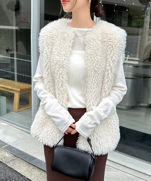 シープ風ファーベスト（ベスト）｜andme（アンドミー）の