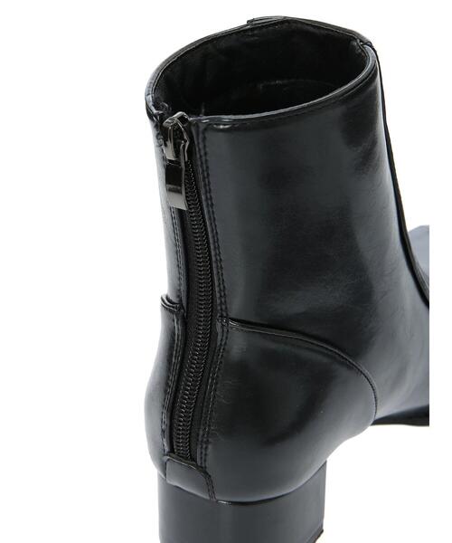 Lugnoncure（ルノンキュール）の「スクエアトゥショートブーツ（ブーツ・レディース・ブラック/キャメル・LARGE/MEDIUM）」の9枚目の写真