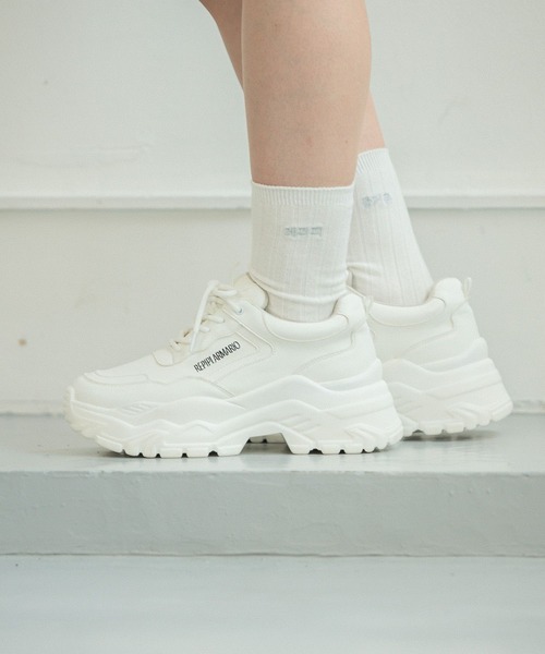 repipi armario（レピピ アルマリオ）の「ＰＵダッドスニーカー（スニーカー・キッズ・ブラック/ホワイト・SMALL/MEDIUM/LARGE）」の20枚目の写真