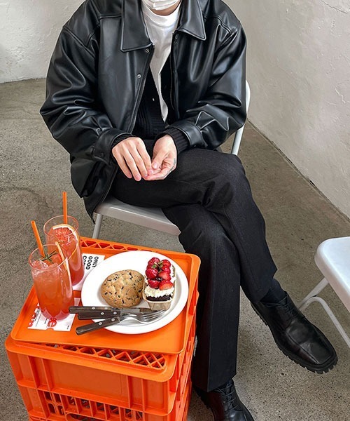 ASCLO(エジュクロ)の「ASCLO Volume Big Pocket Banding Leather Jacket(ブルゾン・メンズ・ブラック・FREE)」の6枚目の写真